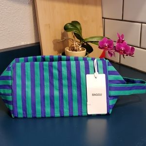 BAGGU Dopp Kit, NWT.  Cobalt and Jade Stripe colorway, rare, sold out online.